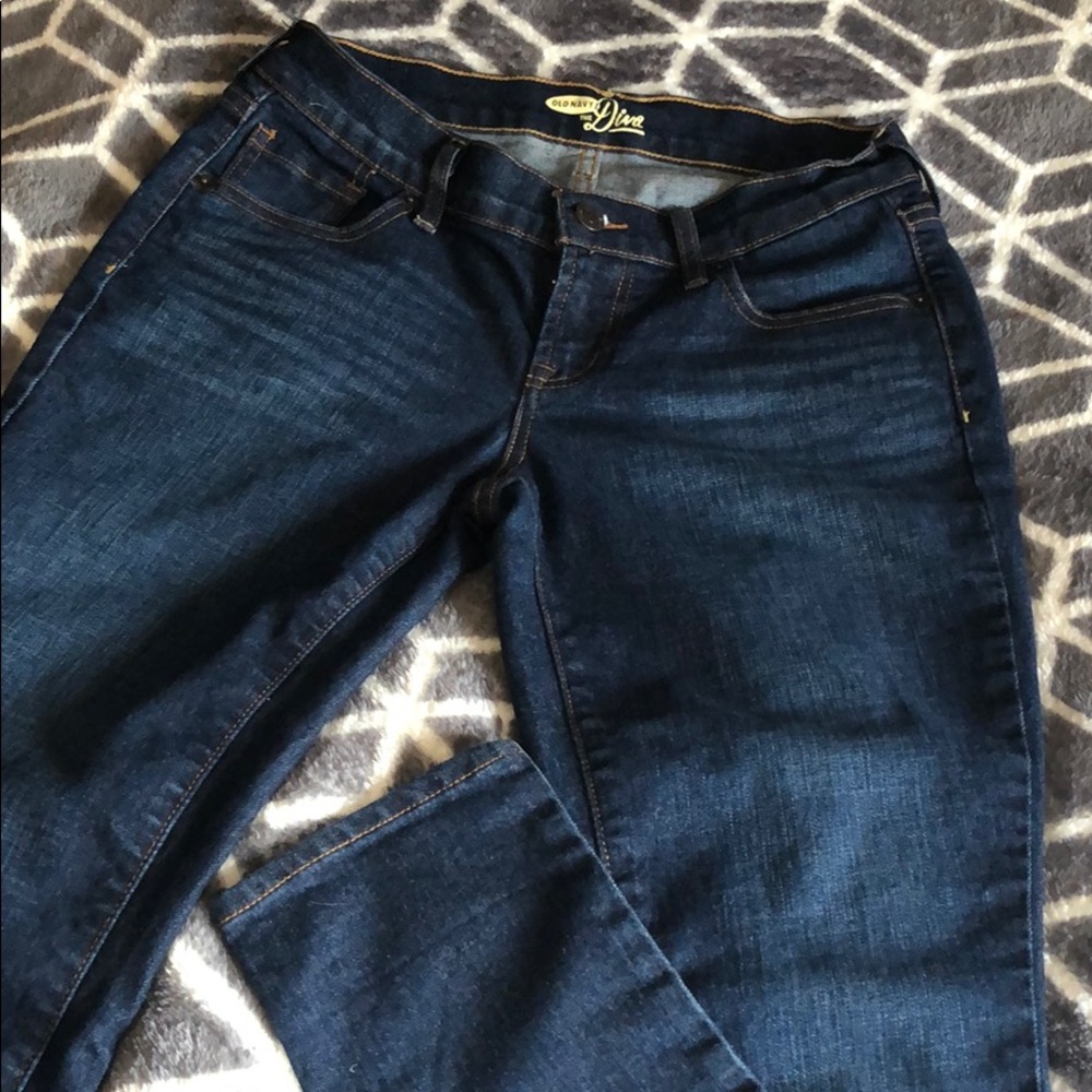NWOT Dark wash skinny jeans